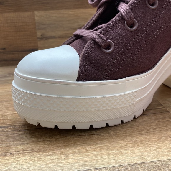 CONVERSE  CHUCK 70 DELUXE HI BRAND 🔥 NEW - Picture 8 of 8